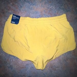 DSG Womens Mid Rise Stride Run Short, Grounded Yellow, Medium